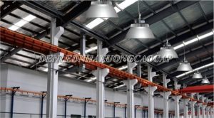 Độ cao treo đèn thả nhà xưởng phù hợp