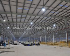 Bóng đèn cao áp 30w sử dụng trong các nhà xưởng nhỏ