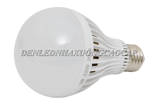 Đèn led bulb với kiểu dáng tương tự đèn sợi đốt nhưng chiếu sáng hiệu quả hơn